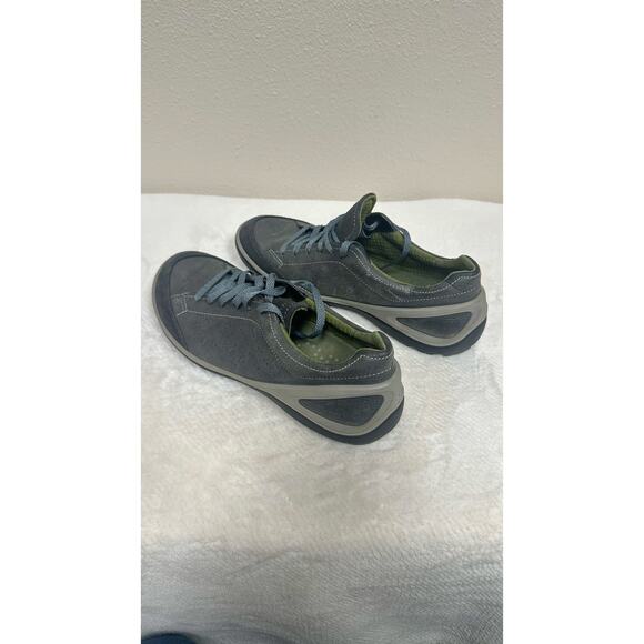 ECCO Men’s Soft 7 Nubuck Leather Sneakers – Gray Lace-Up Comfort Shoes - Picture 4 of 8